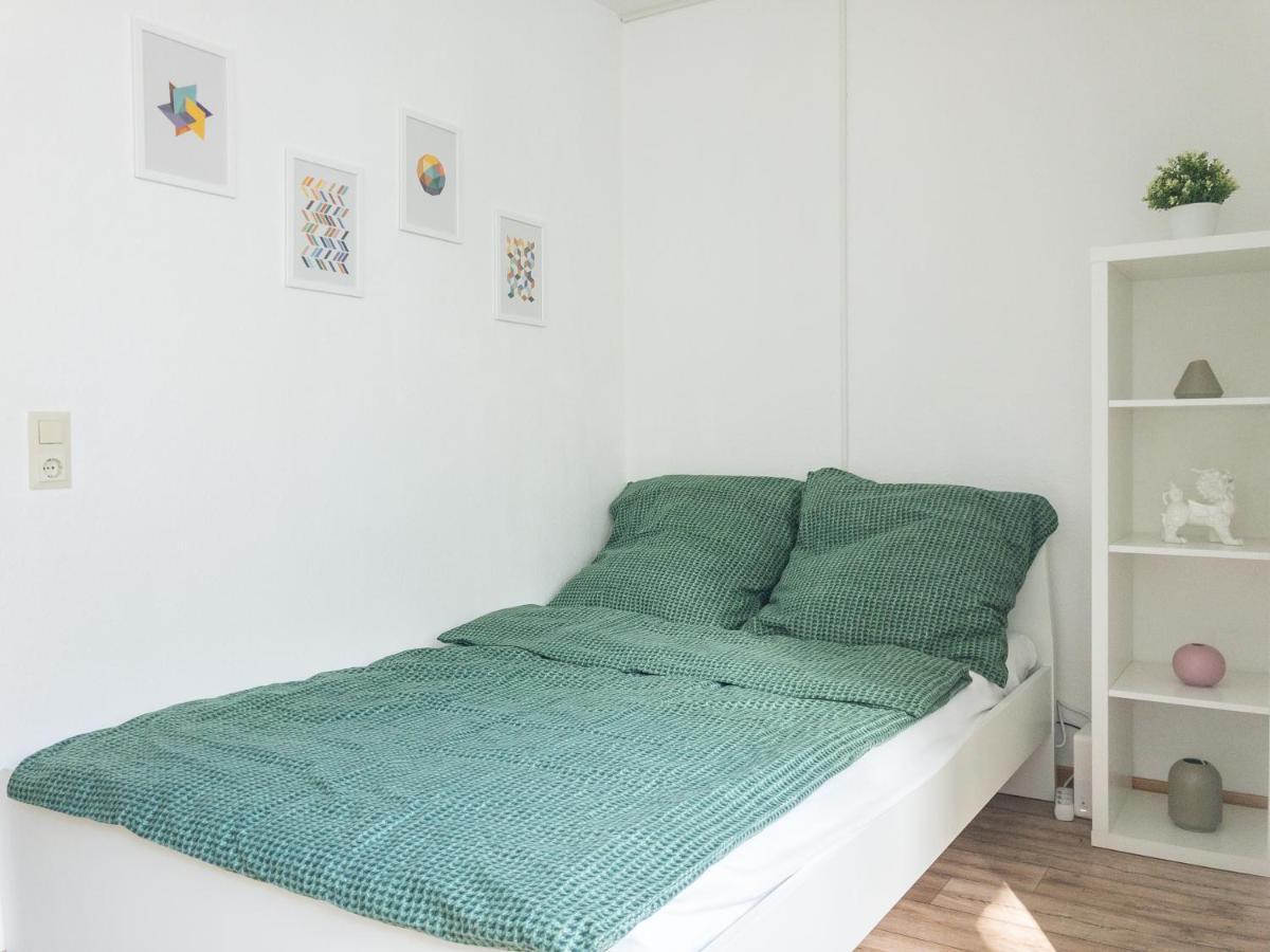 Moderne Innenstadt Whg Mit Netflix Und Nespresso Mannheim Luaran gambar